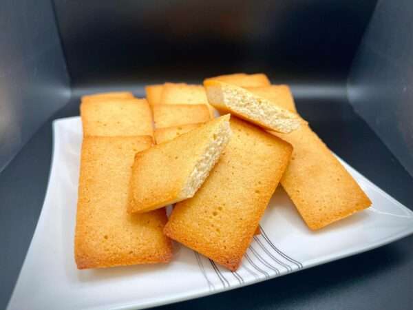 Financiers amandes pâtisserie de l'atelier sucré de Nathalie 22 Rue Chevalier Paul 83000 TOULON